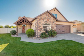 Blackbear Perfect Family Retreat Gathering Spot